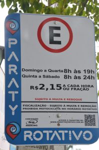 Estacionamento em Paraty-R